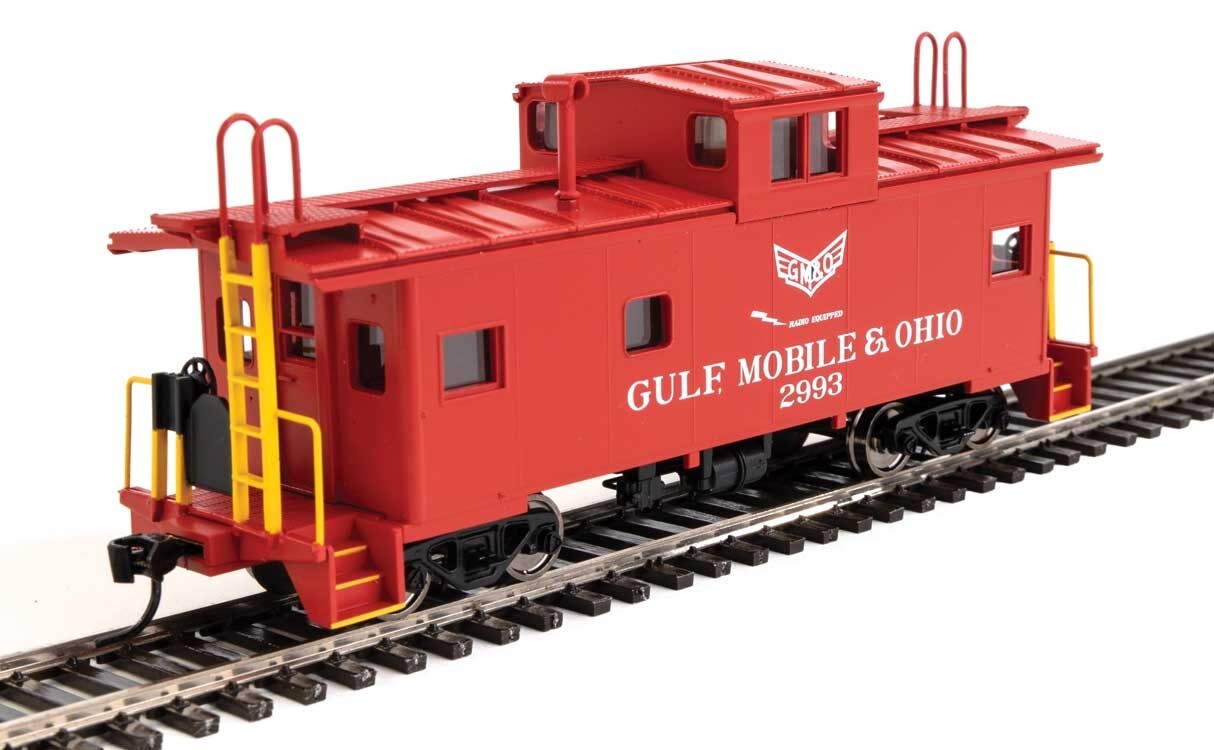 Walthers HO scale model caboose - Walthers Standard Cupola Caboose Gulf Mobile & Ohio #2993