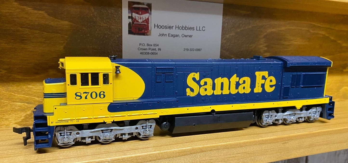 Atlas HO scale model locomotive - Atlas GE U36C Santa Fe #8706 HO SCALE