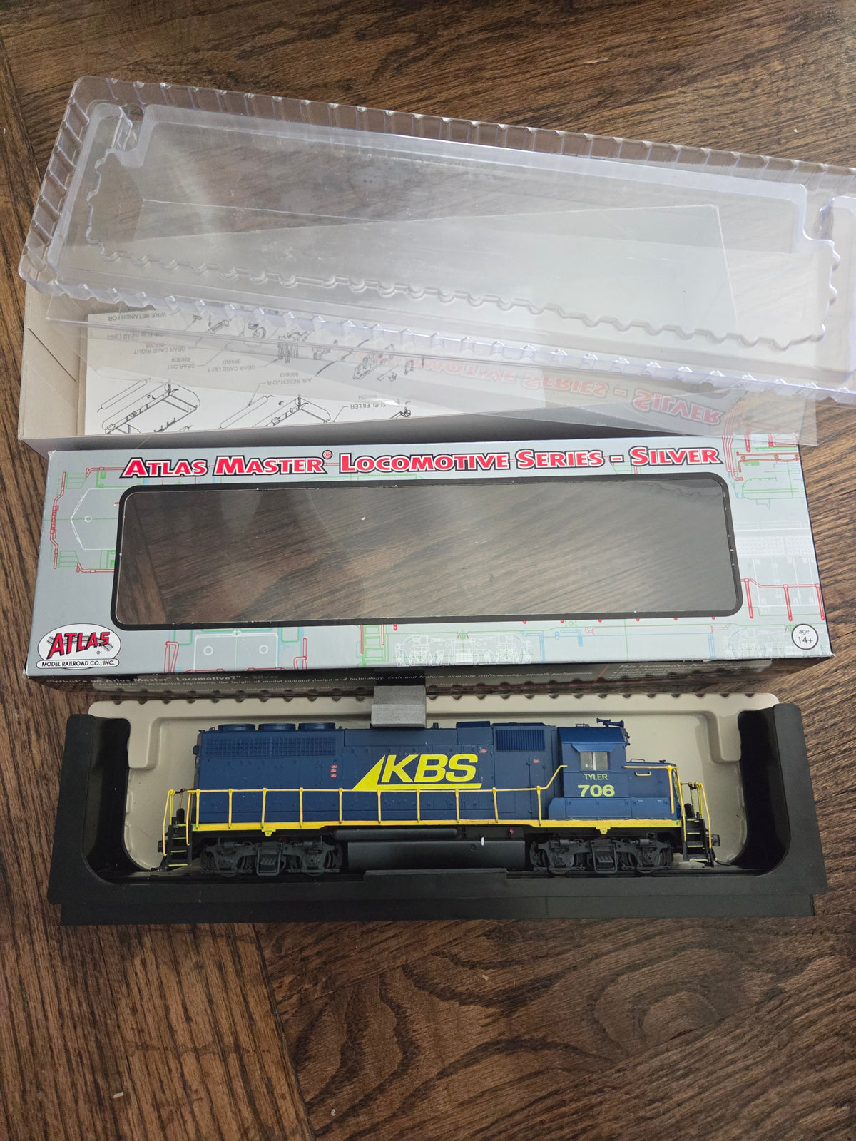 Atlas HO 10000079 Diesel Locomotive EMD GP40 (Standard DC) Low Nose Undecorated