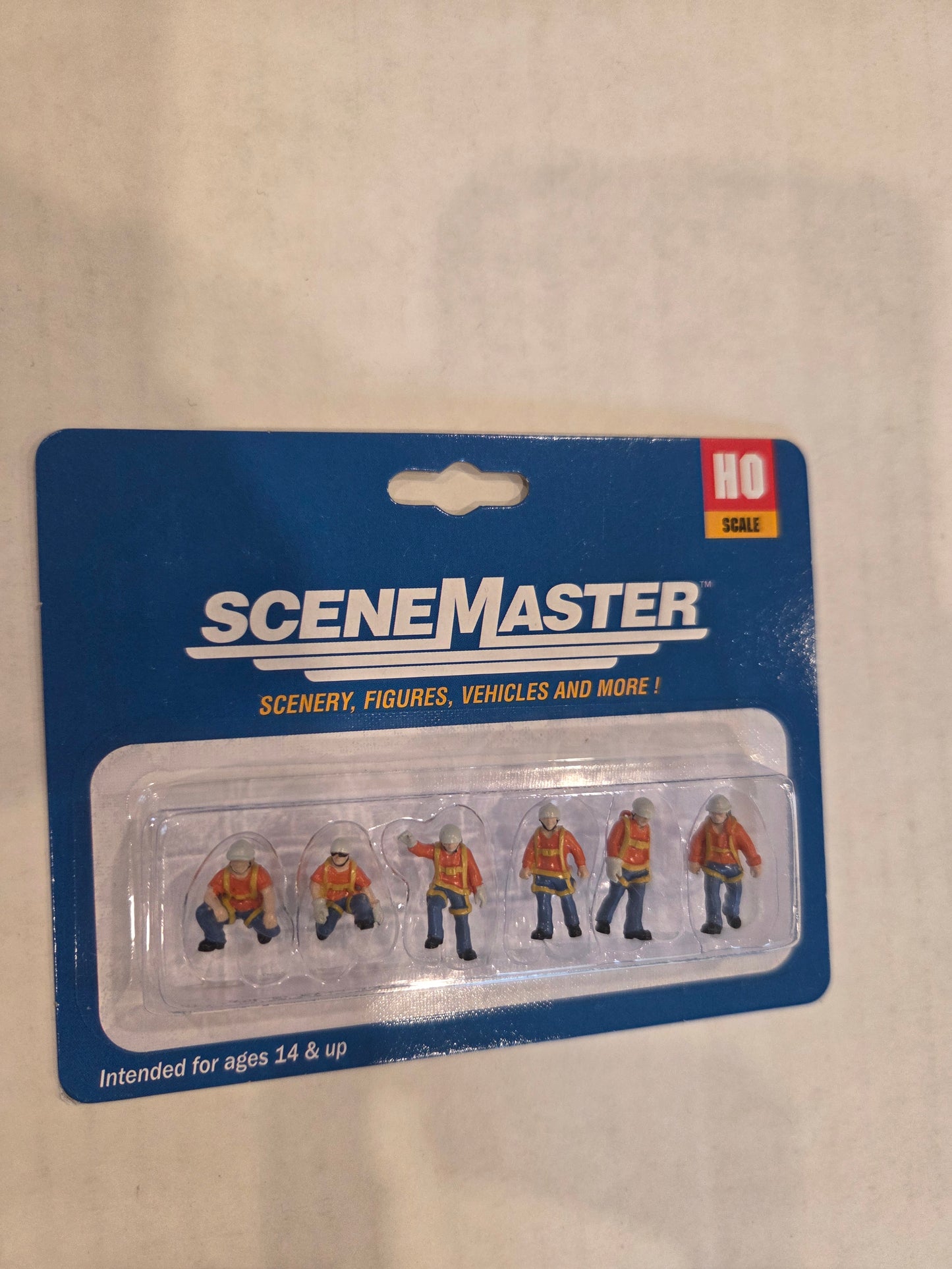 Walthers HO Scale Trackside Workers (6)