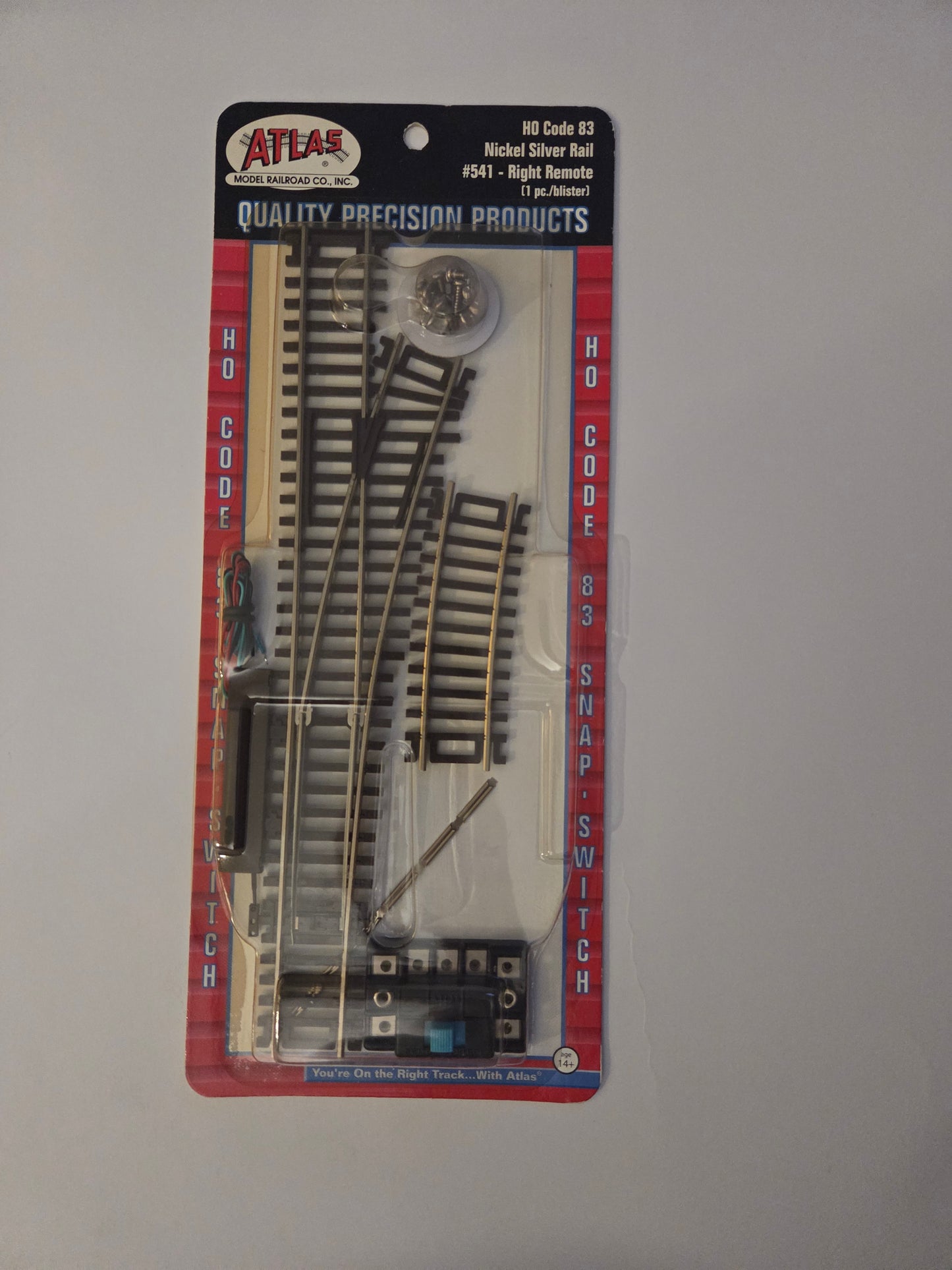 Atlas HO Scale Track Code 83, Nickel Silver Rail 18" Radius Right Hand Remote