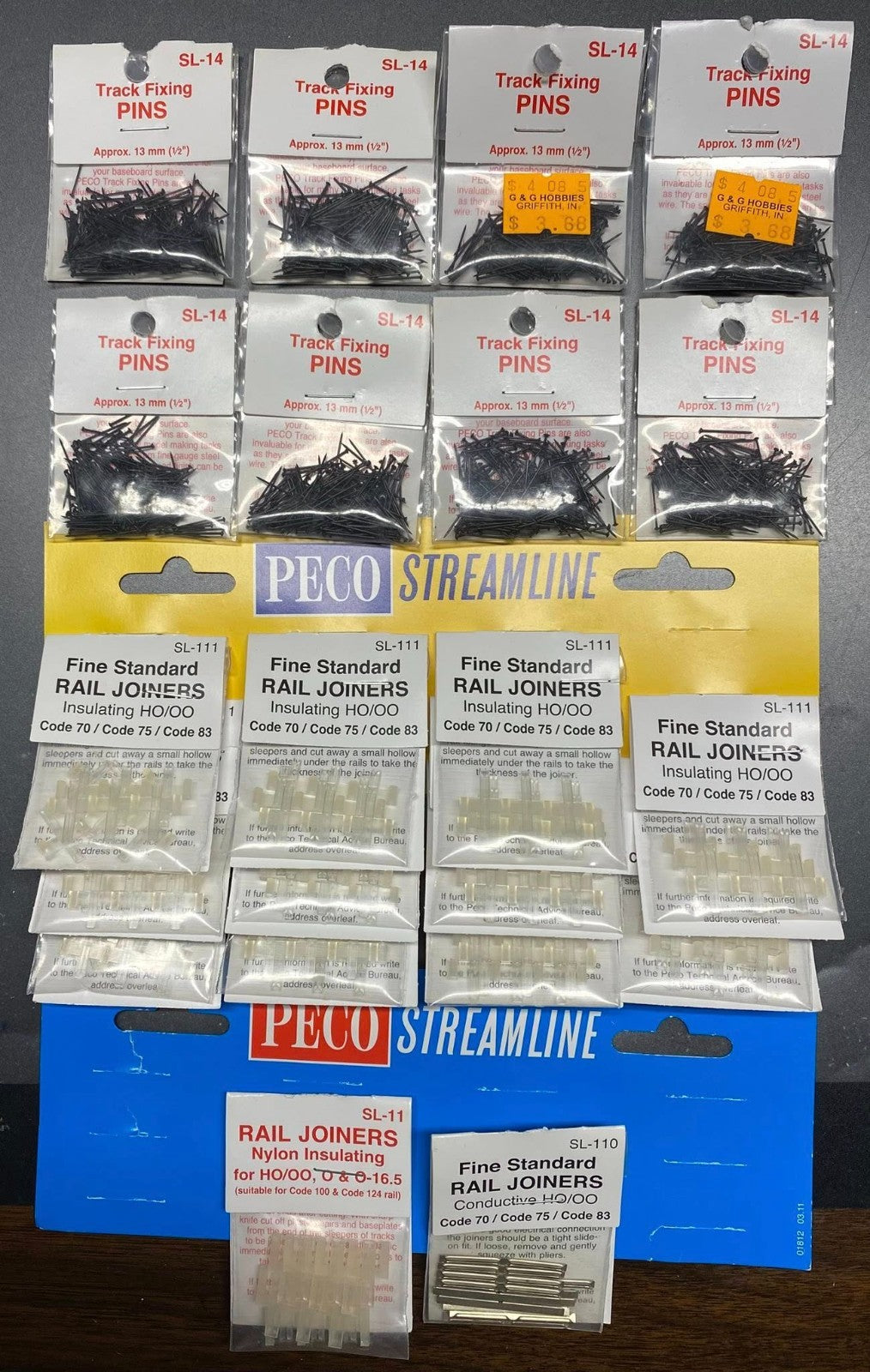 Peco HO scale model railroad track - Peco Rail Joiners, Insulated Rail Joiners and Track Pins Assortment HO Scale