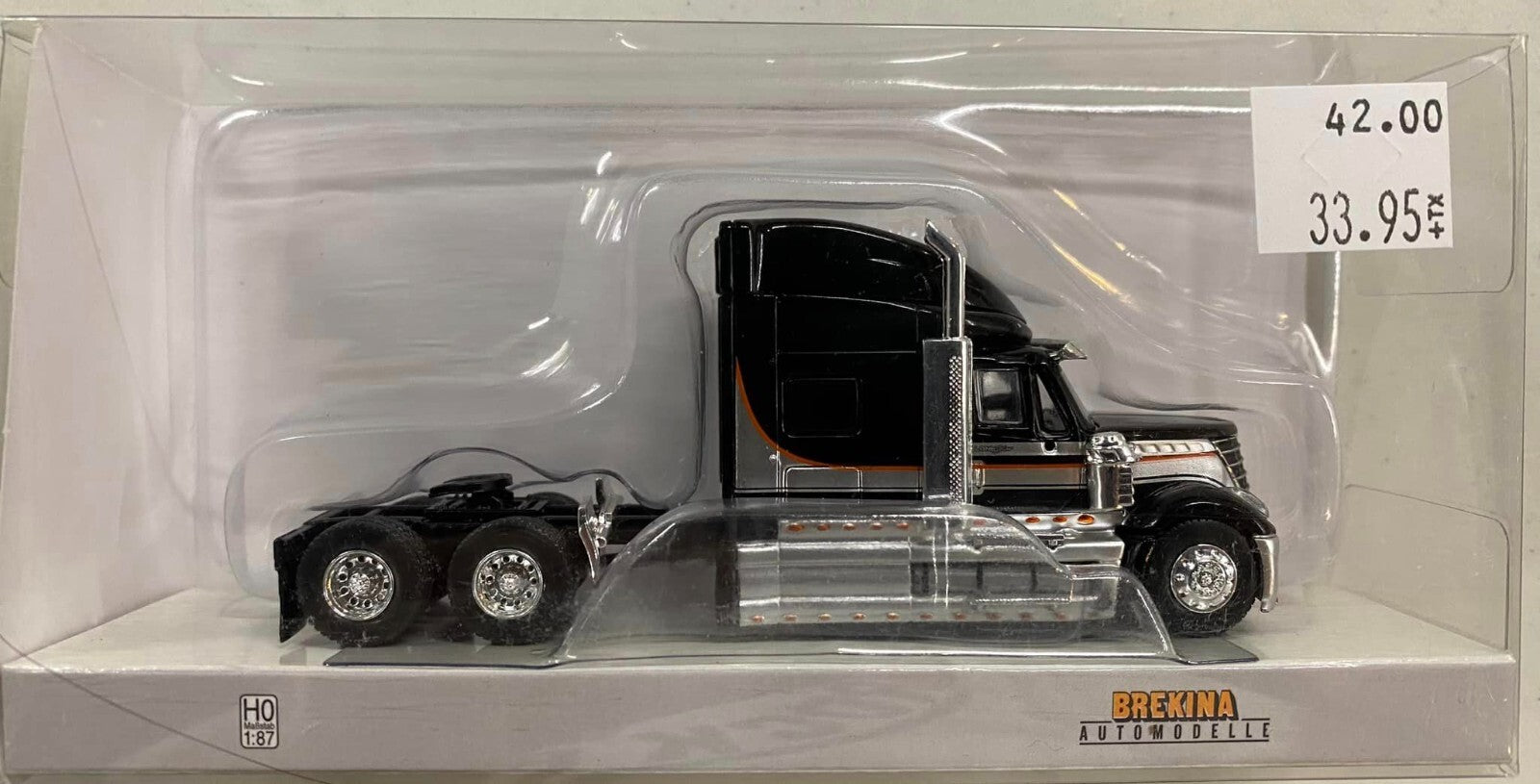 HO scale model railroad parts & accessories - Brekina International Lonestar tractor HO Scale