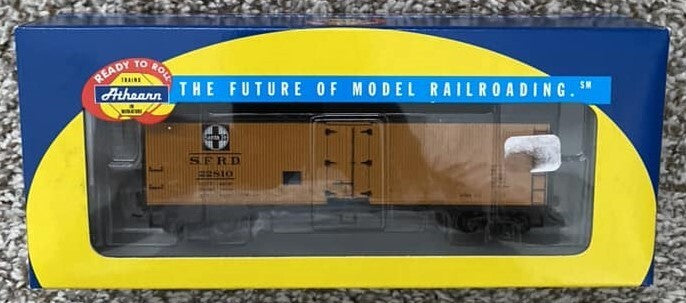 Athearn HO scale model refrigerator car - Athearn 40' wood reefer Santa Fe #22810 OOP Since 2006!