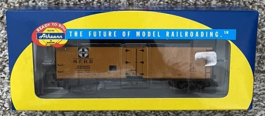 Athearn HO scale model refrigerator car - Athearn 40' wood reefer Santa Fe #22810 OOP Since 2006!