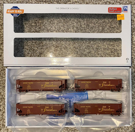 Athearn HO scale model hopper car - Athearn 40' Offset Ballast Hopper Union Pacific 4-pack !