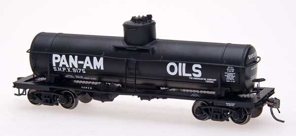 Intermountain HO scale model tank car - Intermountain 8k tankcar Pan-Am Oils #9183