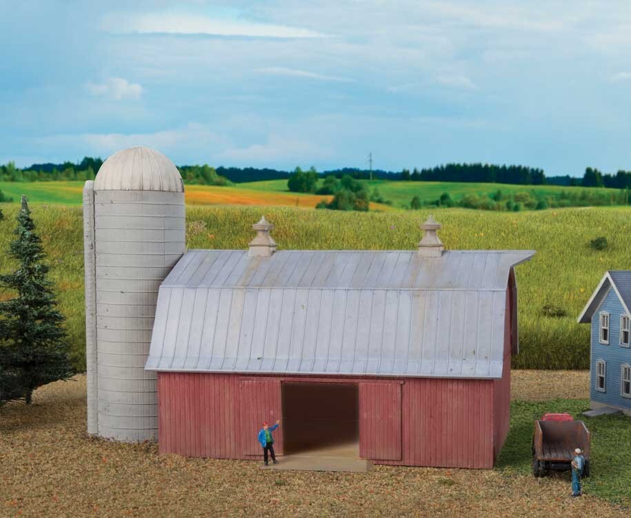 Walthers N scale model building kit - Walthers N Scale Building Kit Barn and Silo