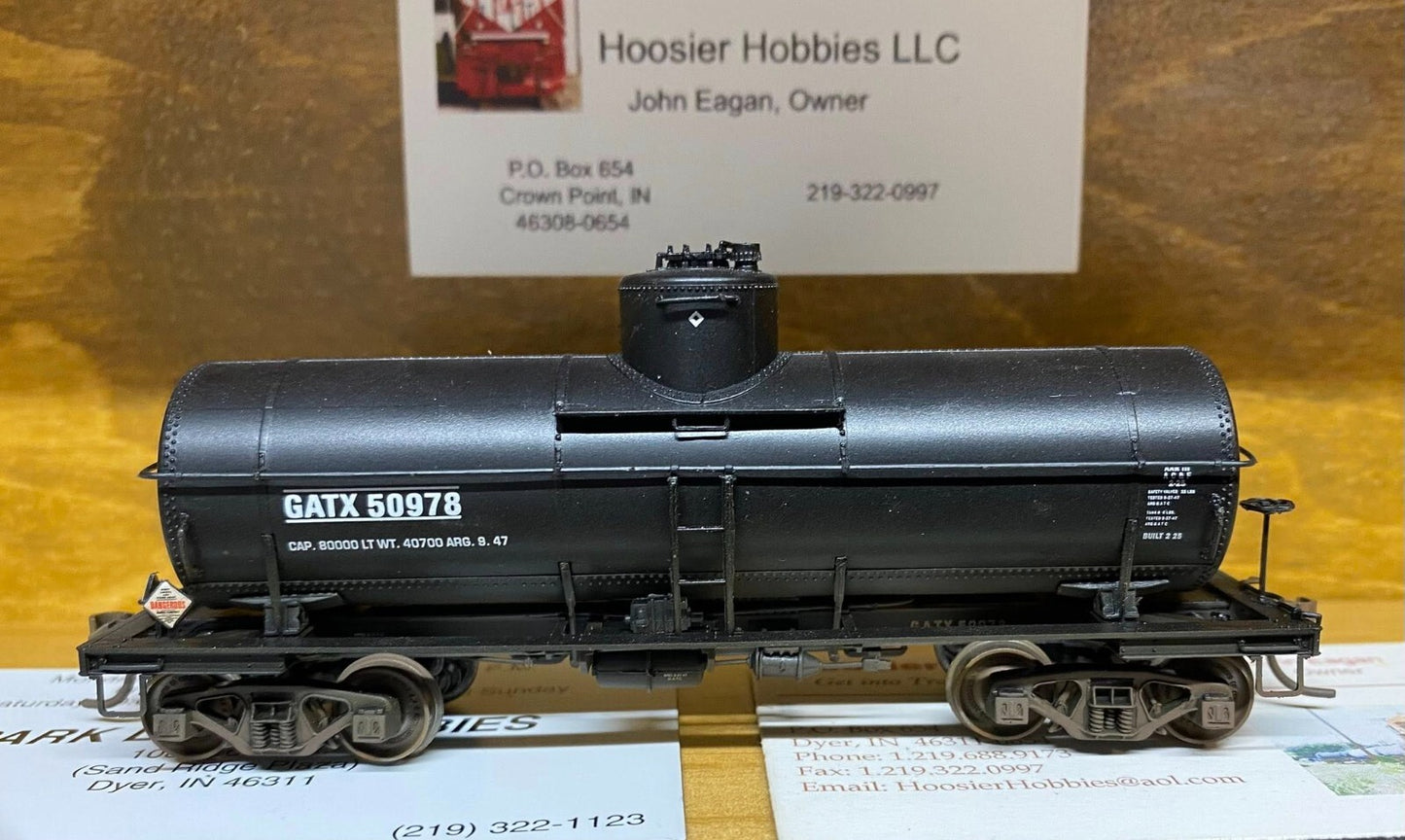 Proto 2000 HO scale model tank car - Proto 2000 8,000 gallon tankcar GATX #50978 Weathered HO Scale