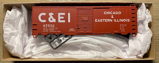 Accurail HO scale model boxcar - Accurail 40' Riveted Steel Boxcar Chicago & Eastern Illinois #67532 HO Scale