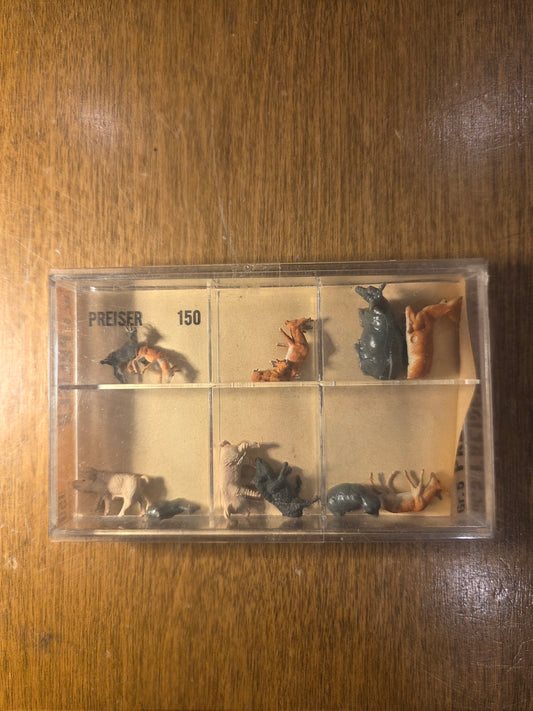Preiser HO Scale Assorted Farm Animals Figures (Set of 12)