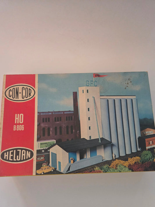 Heljan HO Scale Structure Con-Cor B806 HO GFC Heljan Corn Silo Building Kit