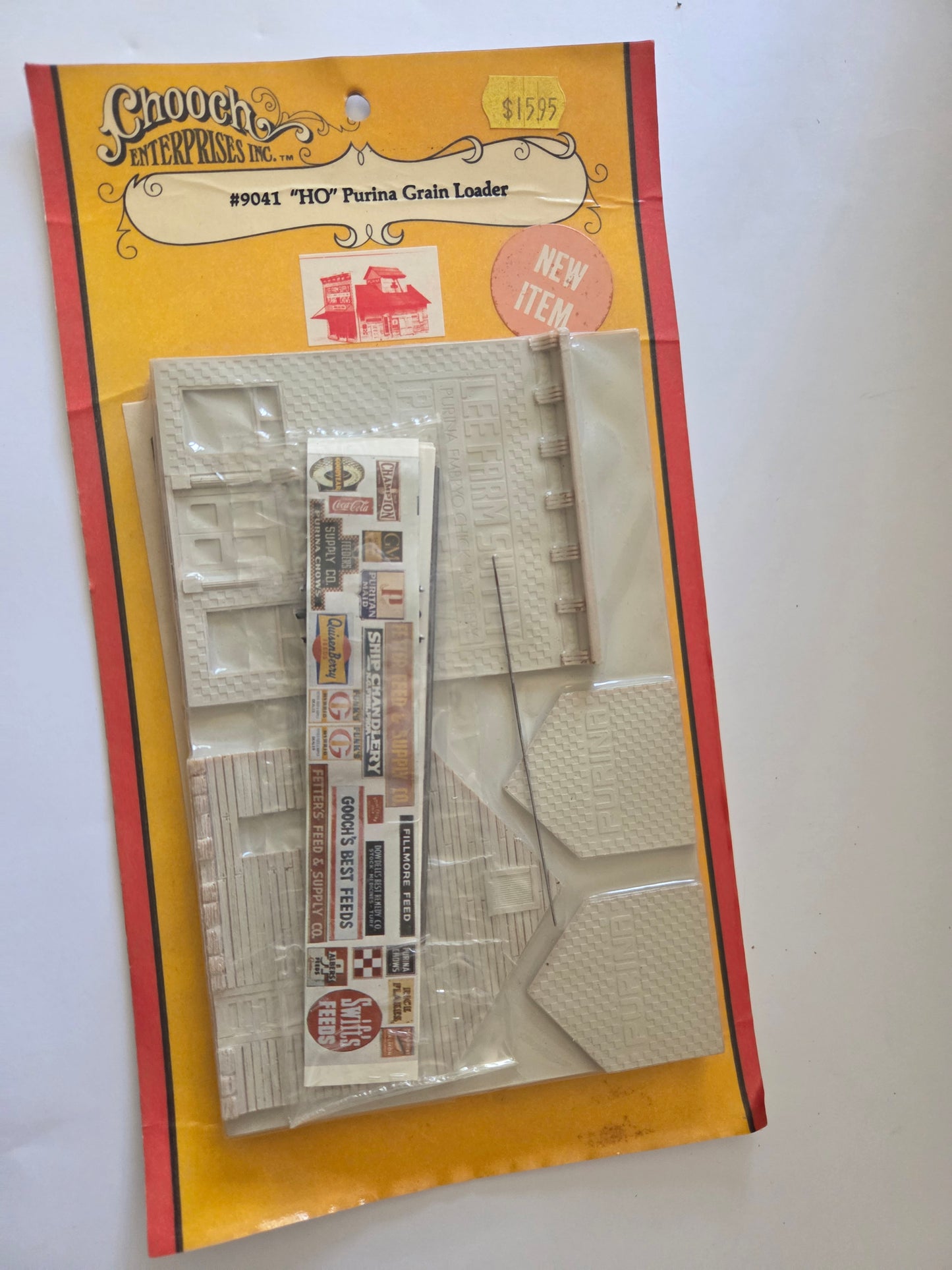Chooch HO Scale 9041 Scenery Vintage Purina Grain Loader