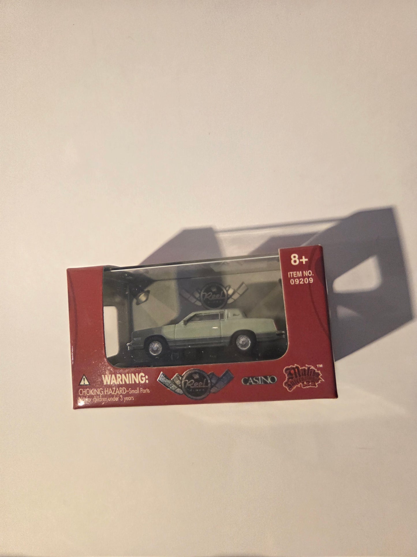 HO scale model railroad Vehicle - Malibu HO 2669560 Vehicle Malibu International 1981 Cadillac From Casino Sam Ace Rothseins Car