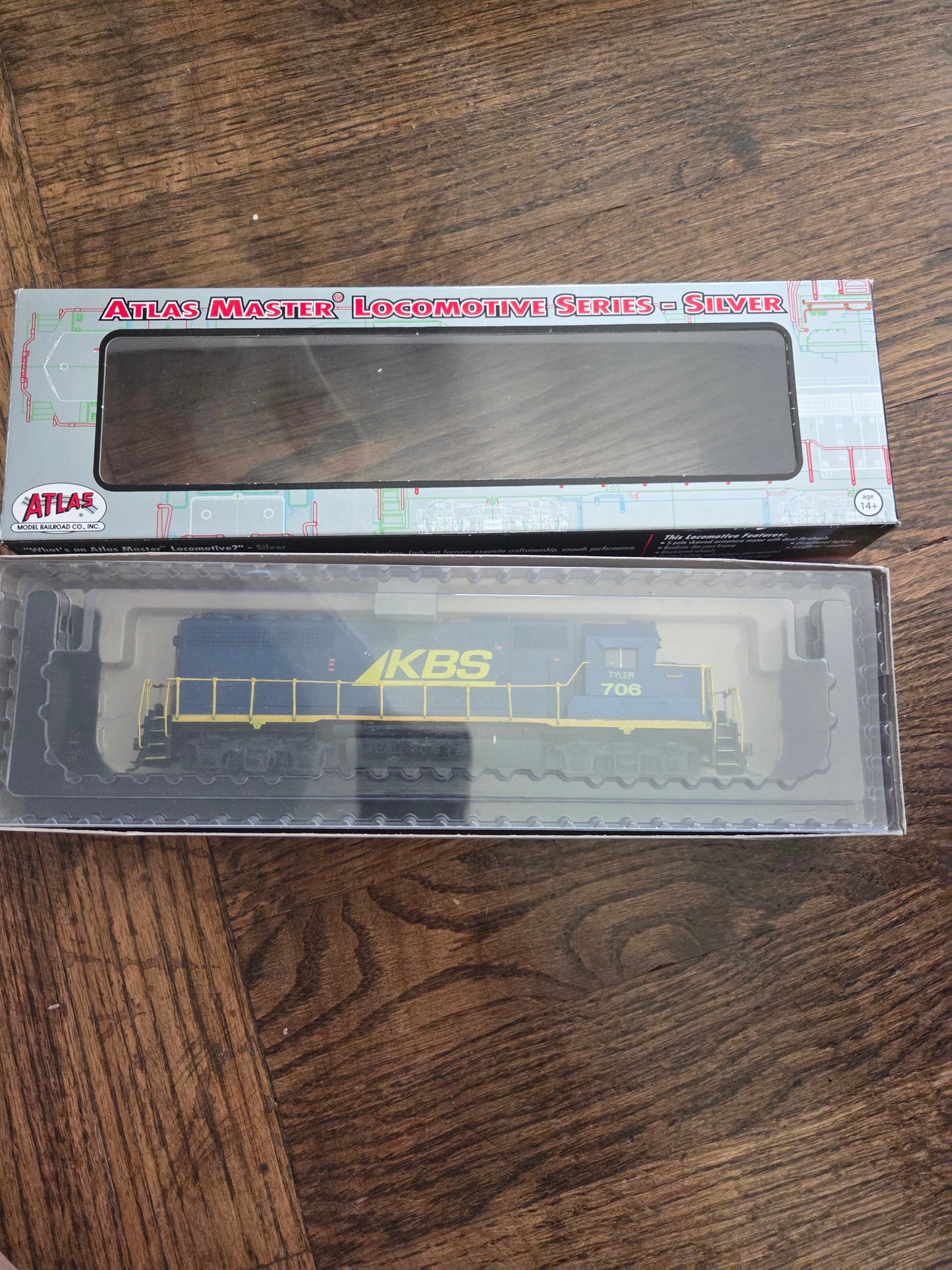 Atlas HO 10000079 Locomotive EMD GP40 Kankakee Beaverville & Southern Custom Painted Weathered