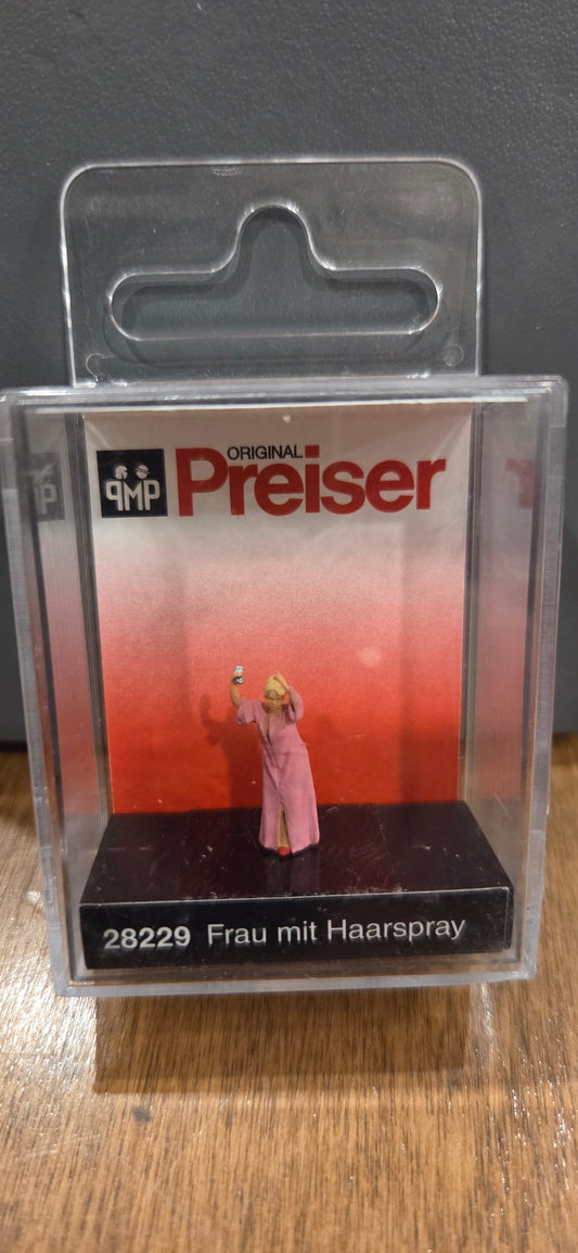 Preiser HO Scale Woman with Hairspray