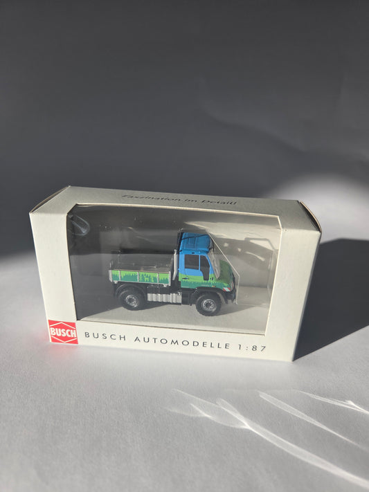 Busch HO 50931 Vehicle 2013 Mercedes-Benz Unimog U 430 Pickup Truck - Assembled