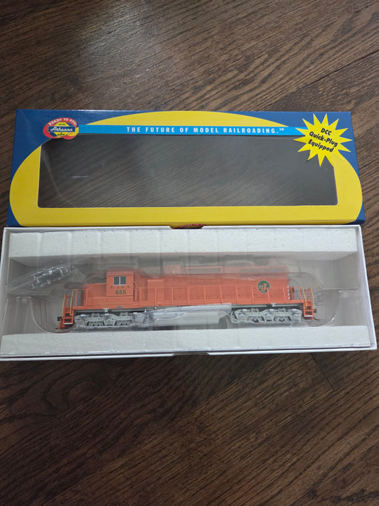 Athearn HO 93529 Locomotive SD38 Elgin, Joliet & Eastern #653 (DCC Ready)
