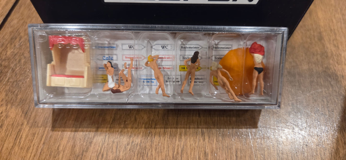 Preiser HO Scale Nude Sun Bathers (6 pieces)