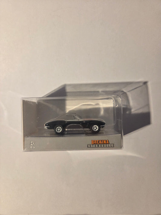 HO scale model railroad Vehicle - Brekina HO 18029 Vehicle Chevrolet Corvette C2 Convertible - Assembled White, Black, Red