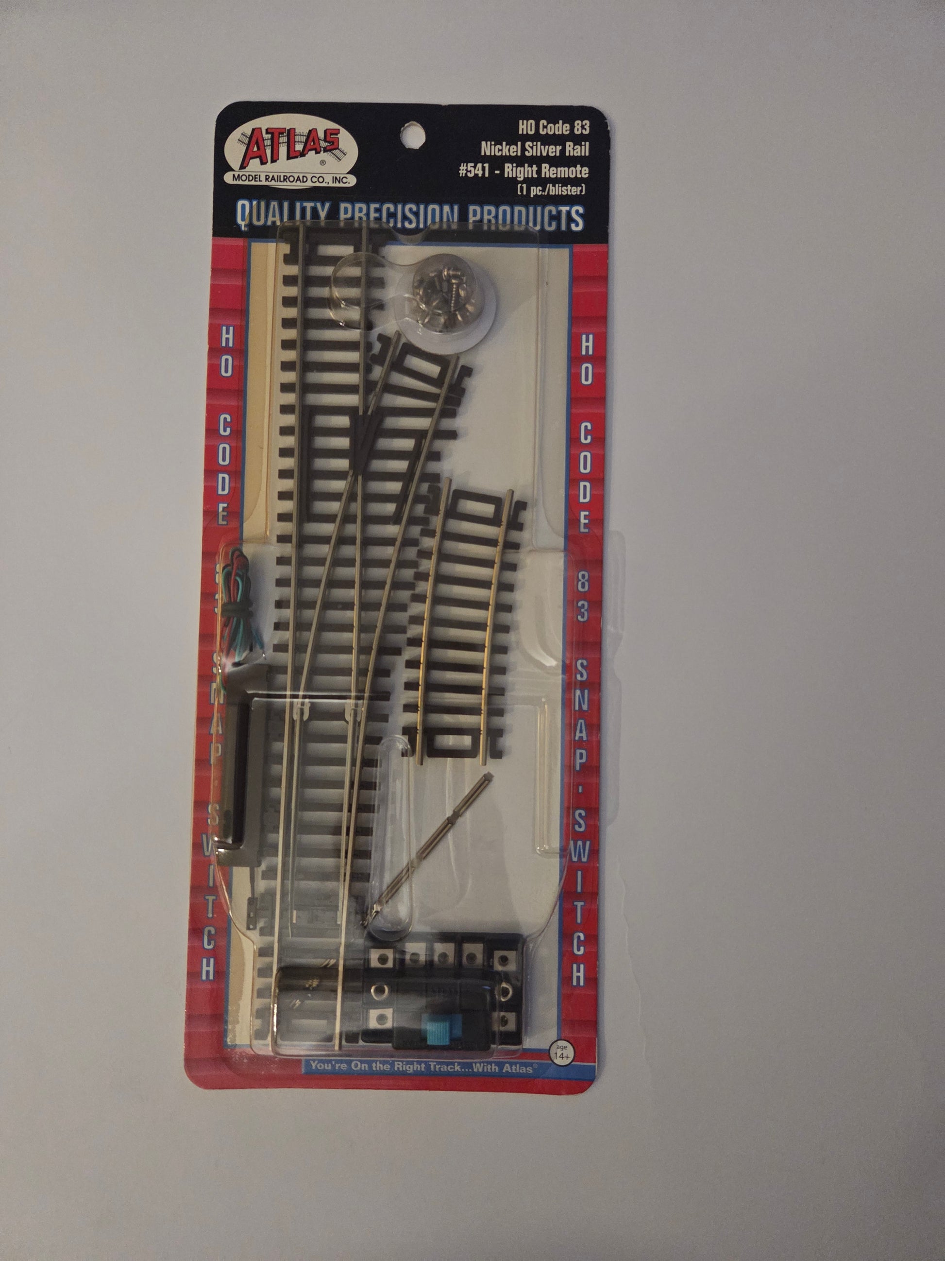 Atlas HO Scale Track Code 83, Nickel Silver Rail 18" Radius Right Hand Remote