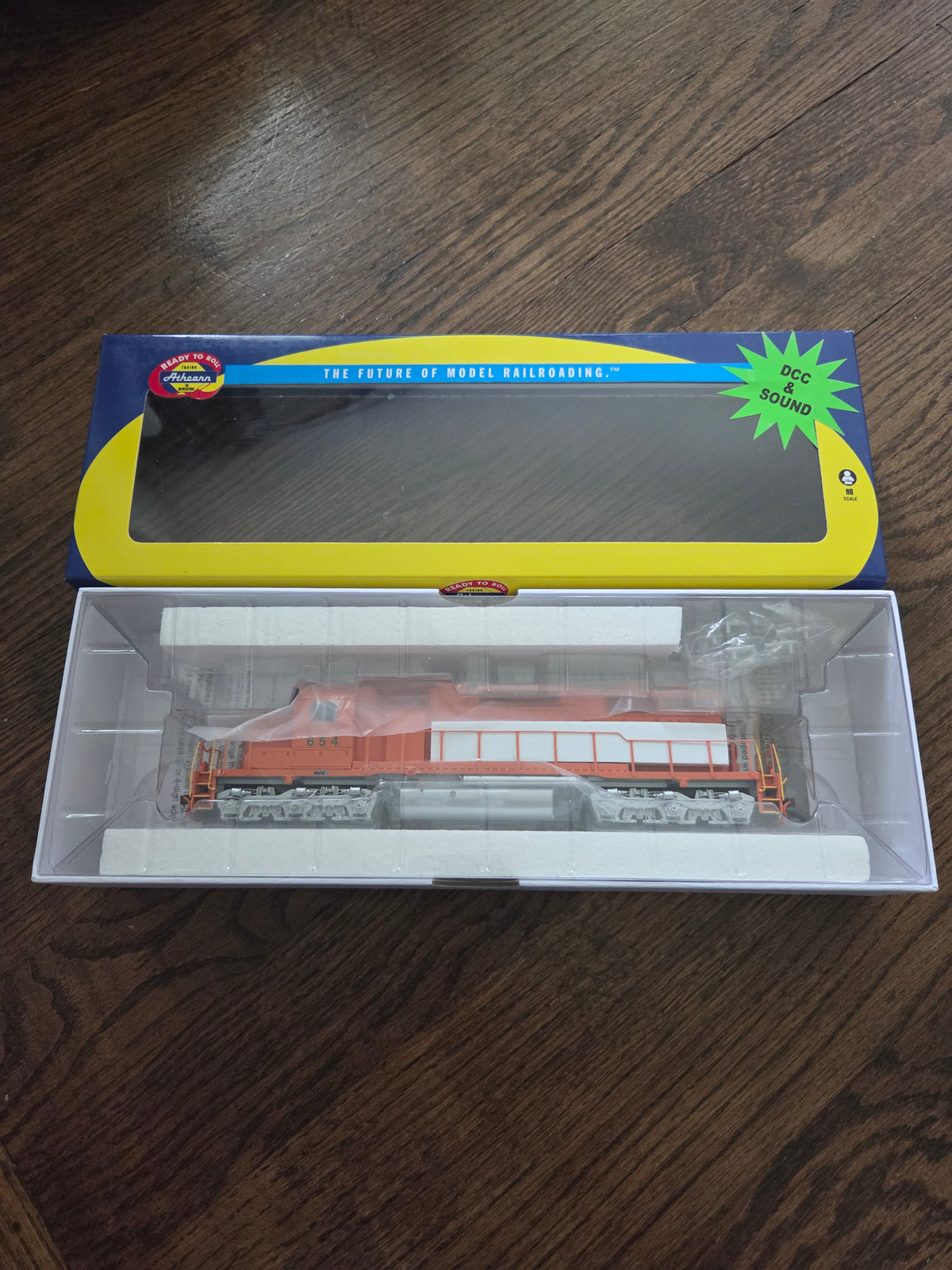 Athearn HO 88584 Locomotive SD38 Elgin, Joliet & Eastern #654 (Sound & DCC)