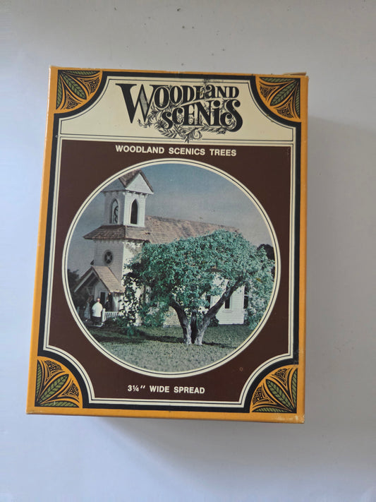 Woodland Scenics HO TK 16 Scenery Vintage 3 1/4" Wide Spread Trees (2 Trees)
